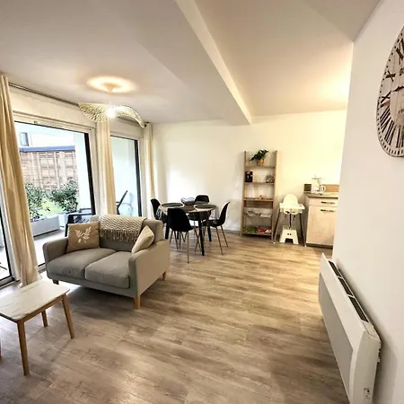 De L'ermitage Apartament *